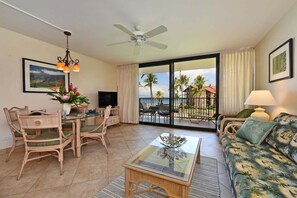 TV - PK K306 Remodeled Condo Ocean Views Heated Pools (Lahaina)