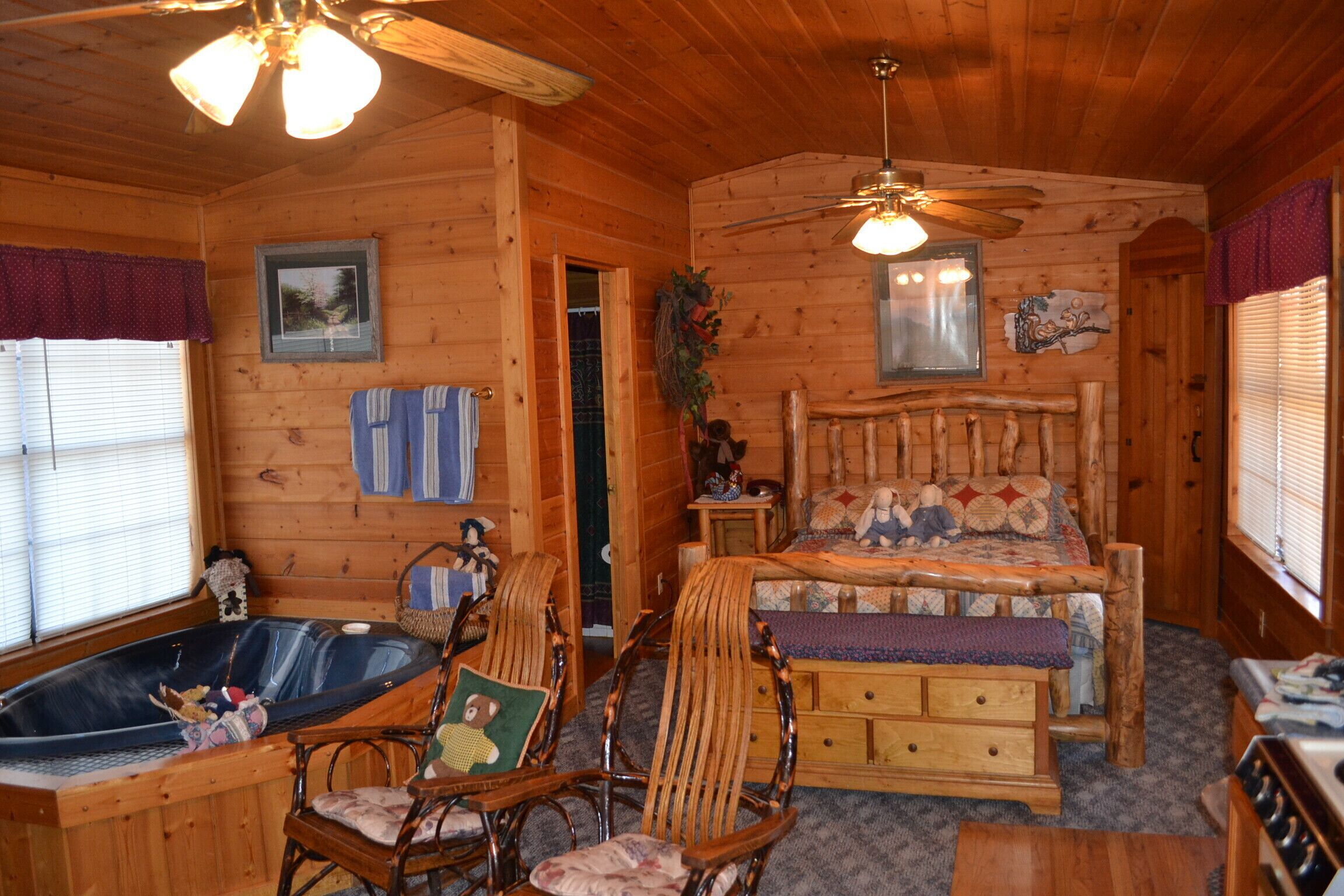 Beautiful Cabin Near Pigeon Forge , Gatlinburg And Sevierville