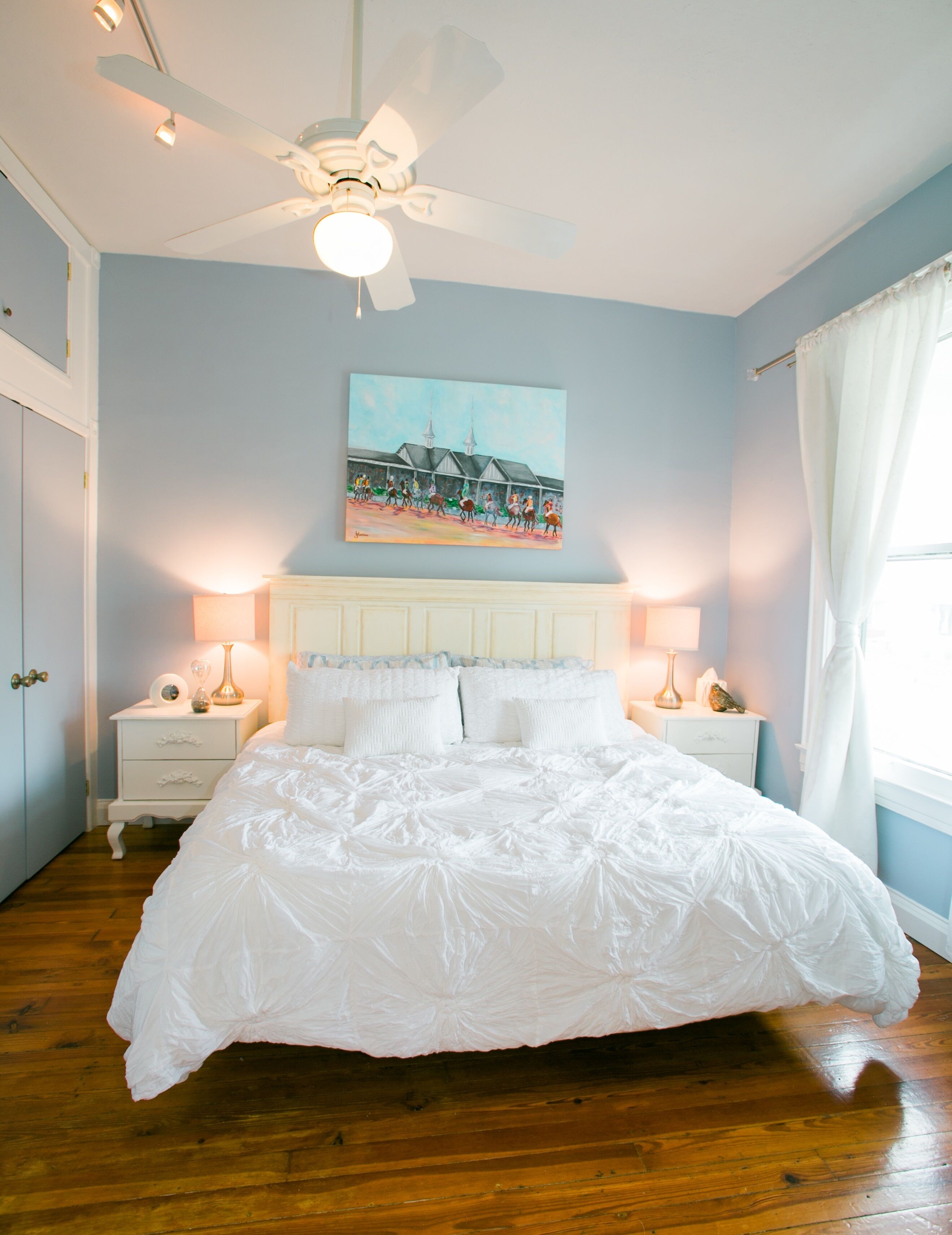 Elegant Home Steps to Restaurant Row!