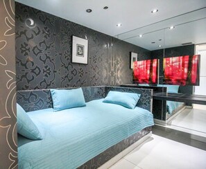 3 habitaciones, tabla de planchar con plancha y wifi gratis 