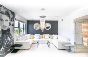 تلفزيون ذكي