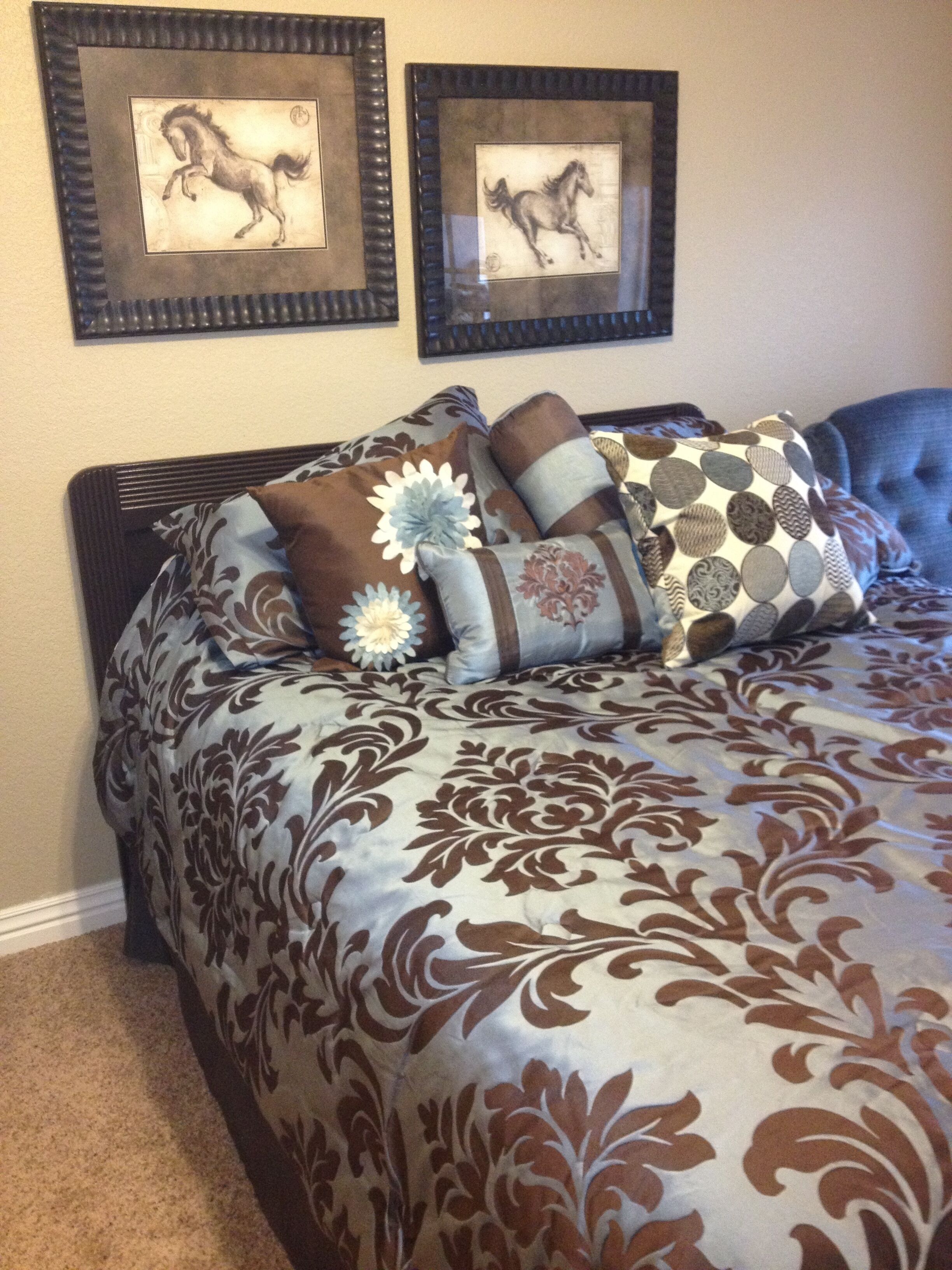 2BR Penthouse Condo - Beautifully Renovated - Spectacular Lake View