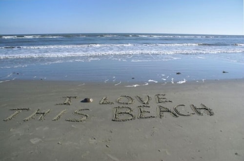 Beautiful 4 bedroom/4 bath home with private heated pool, Discounted Fall Rates