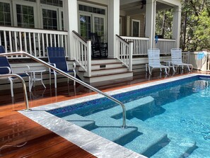 A heated pool - Beautiful 4 bedroom/4 bath home with private heated pool, Discounted Fall Rates (Kiawah Island)