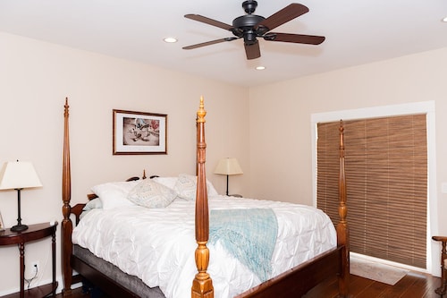 美しく復元された職人のバンガロー。 冒険はそこにあります！ 