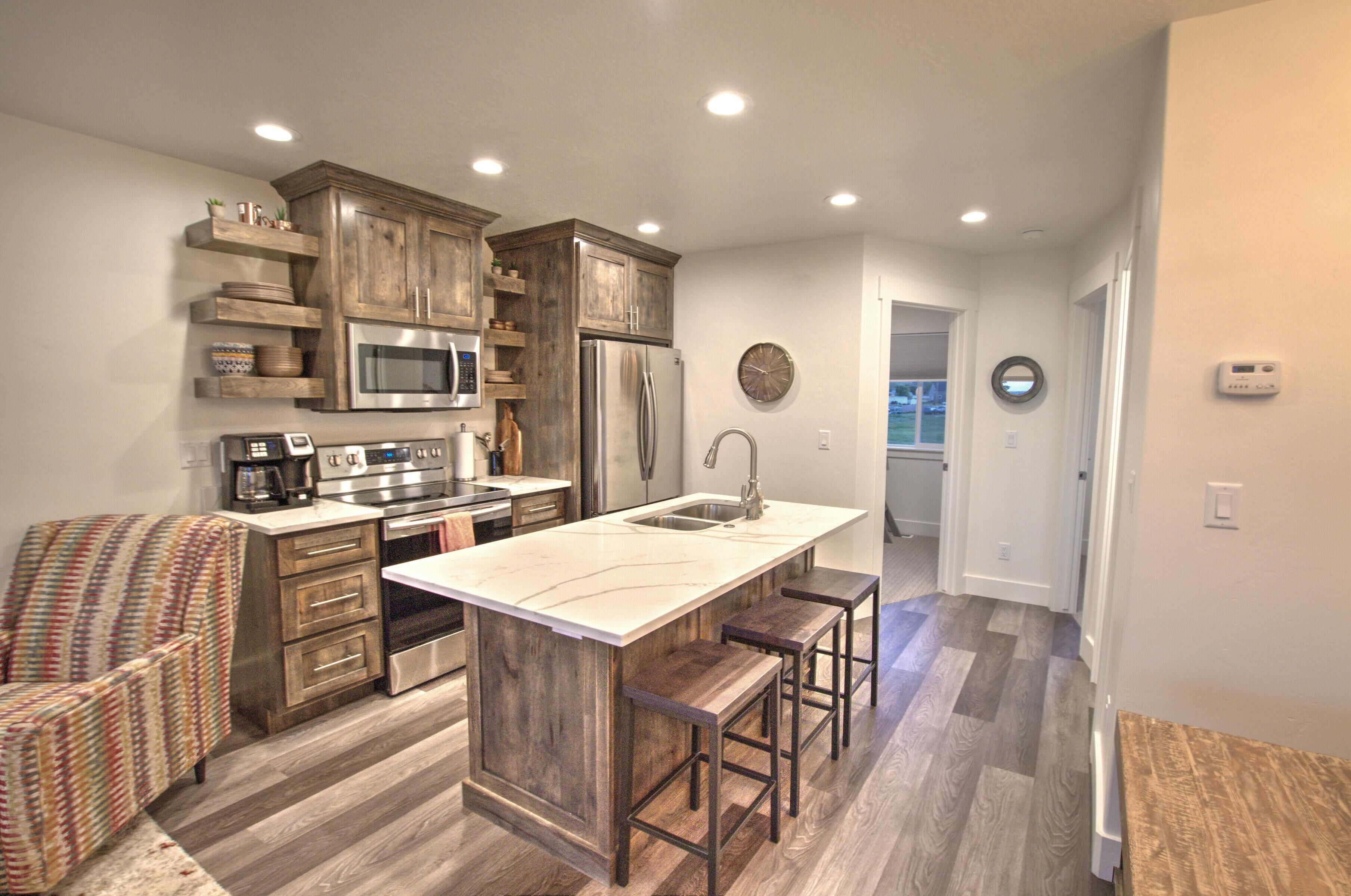 Fridge, microwave, oven, stovetop