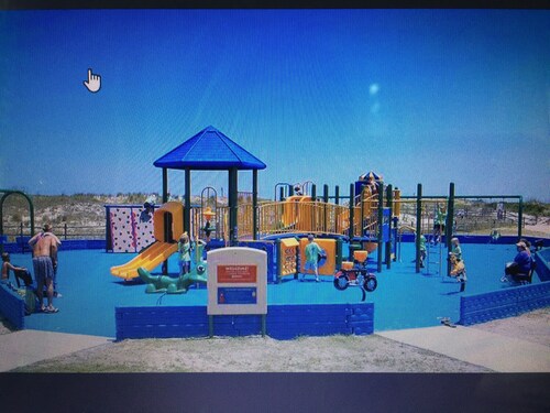 Waterfront Beach House. Pool, Cabana, Outdoor kitchen. Canoe, kayak, p/board