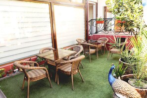 Free daily continental breakfast  - Elegant Family Hotel (Tashkent)