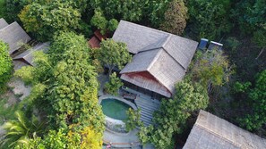 Imperial Jade Villa | Desk - Turtle Egg Cove Ngapali (Thandwe)