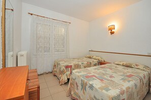 1 bedroom, cots/infant beds, free WiFi - Apartamentos Zodiac (Lloret de Mar)