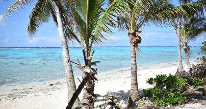 Lyas Holiday Home - 20 metres from a stunning beach