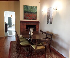 Dining - Charming 2 Bedroom Cottage  (Plumstead)