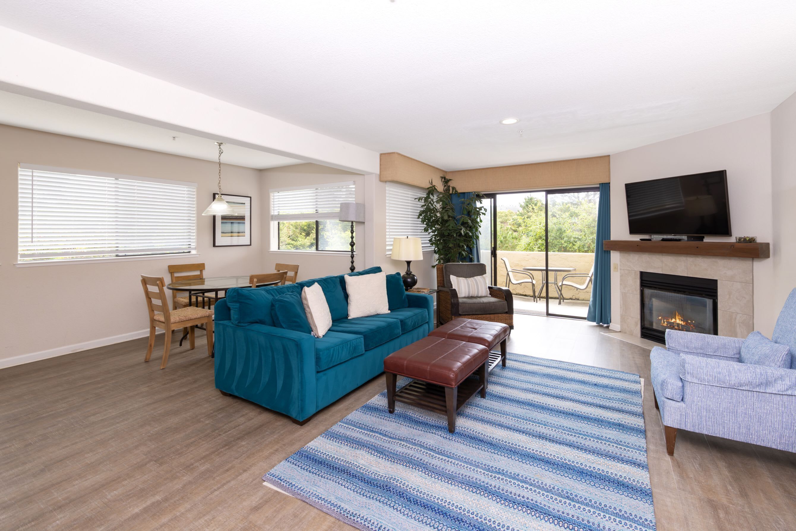 TV, DVD player, offices