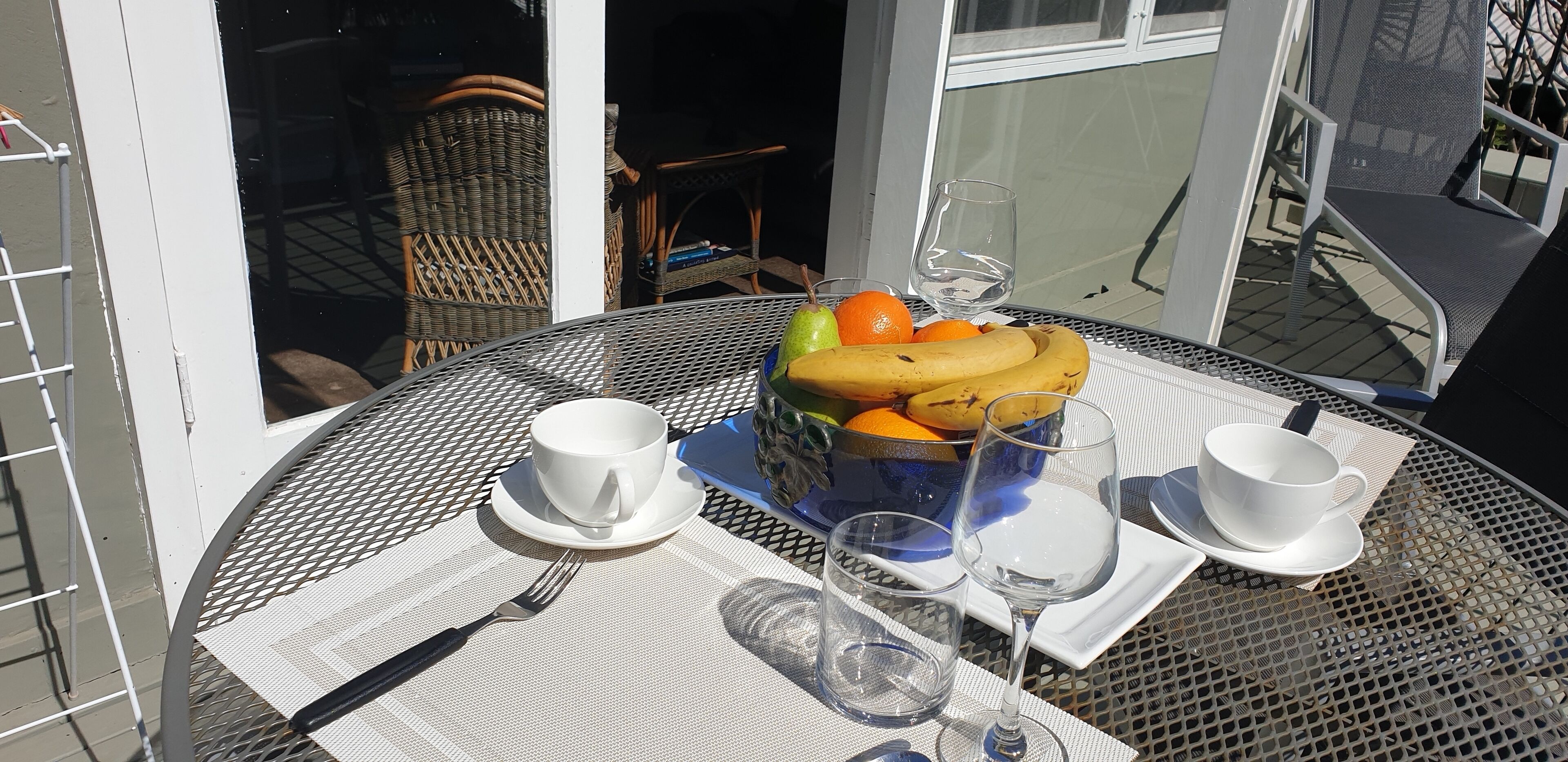 Self Contained Unit Within Elegant Randwick Home — image 14