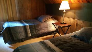 4 bedrooms, free WiFi, bed sheets