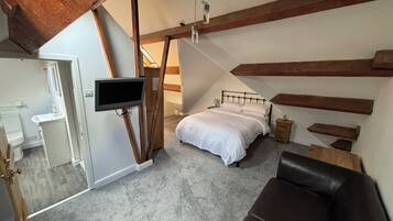 4 camere, ferro/asse da stiro, Wi-Fi gratuito, lenzuola