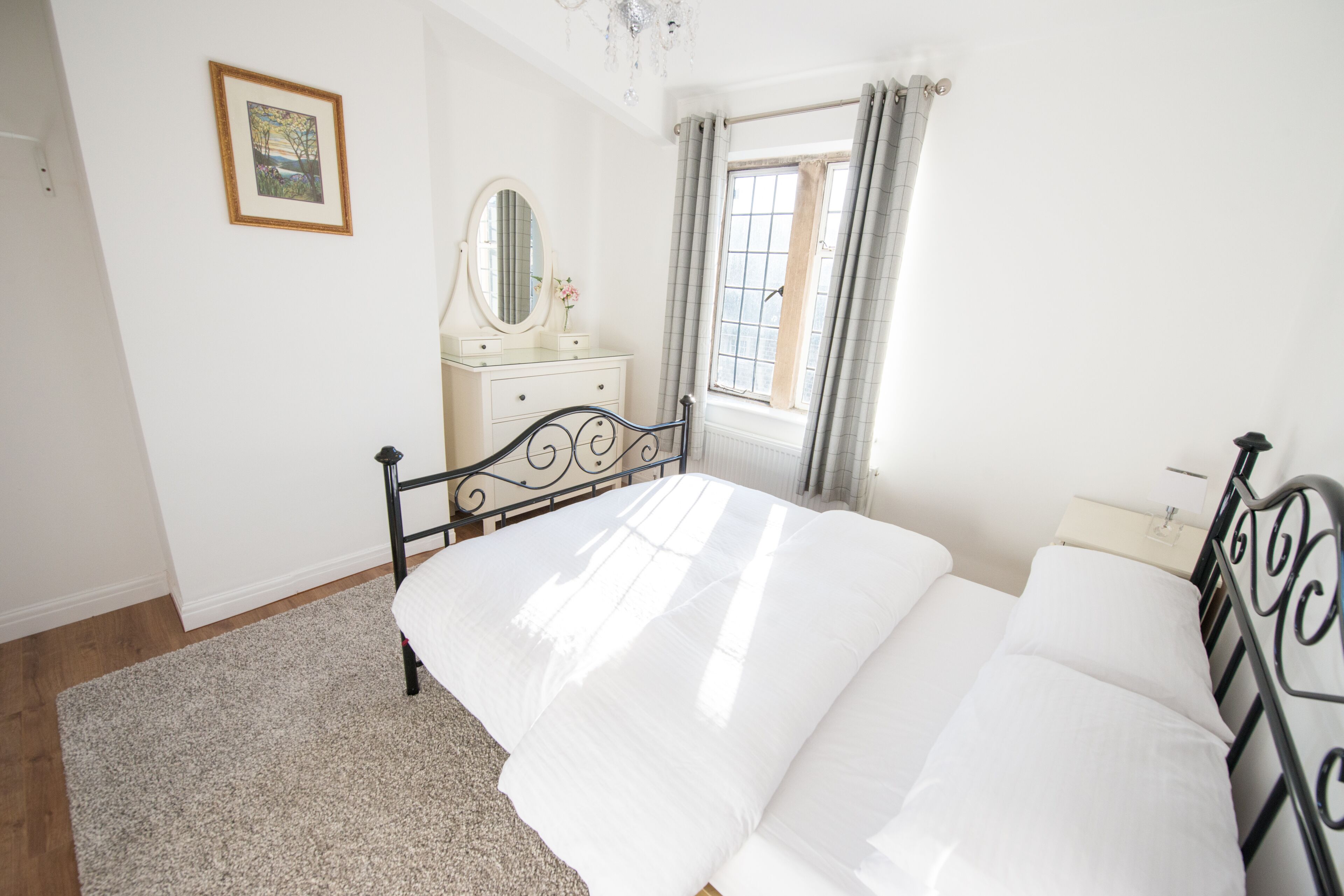 4 bedrooms, iron/ironing board, free WiFi, bed sheets