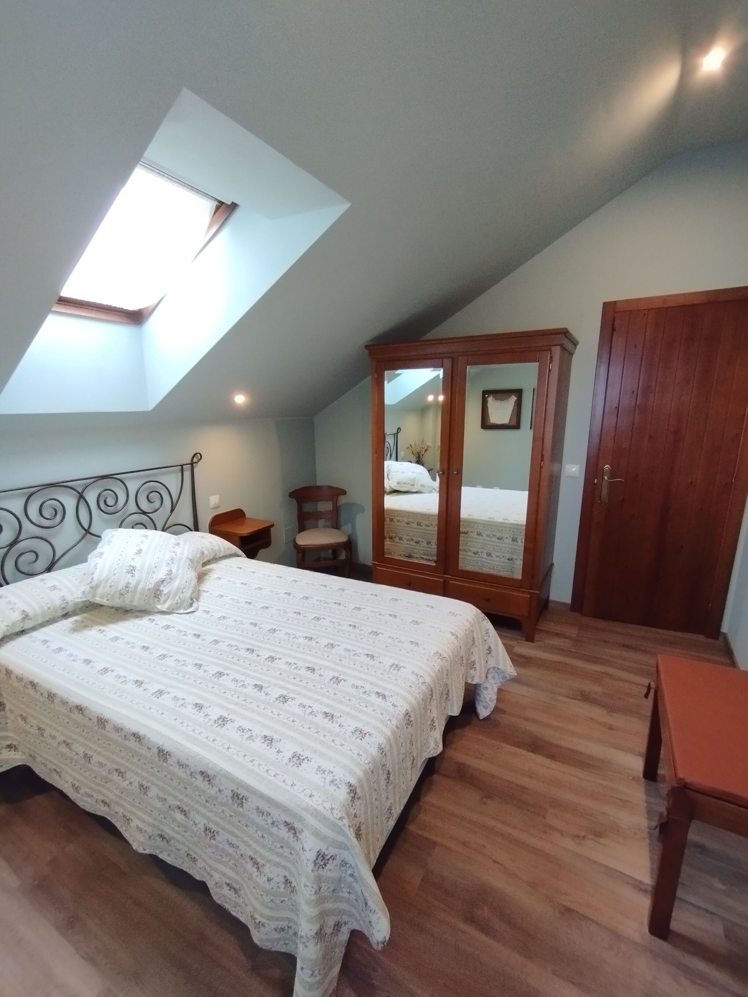 Paderne's Cross - Oak