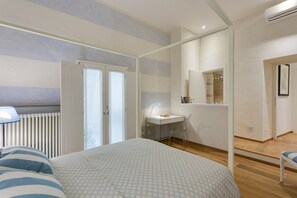 4 chambres, fer et planche à repasser, Wi-Fi