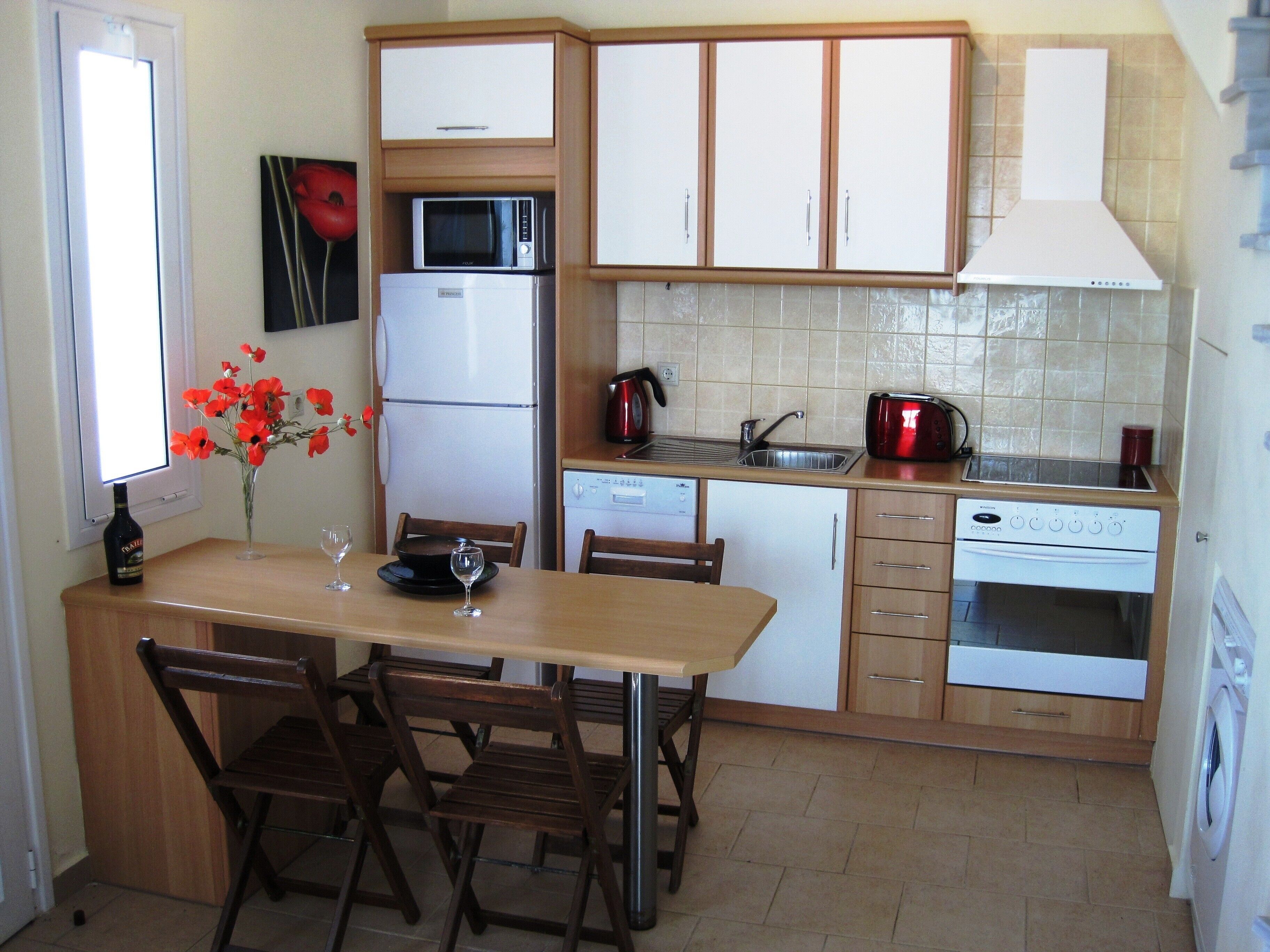 Kalamaki Court (1 Bd) - charming small holiday complex with swimming pool