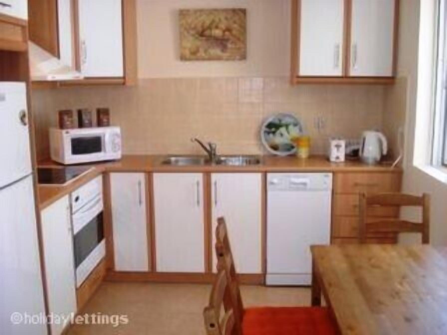 Kalamaki Court (1 Bd) - charming small holiday complex with swimming pool