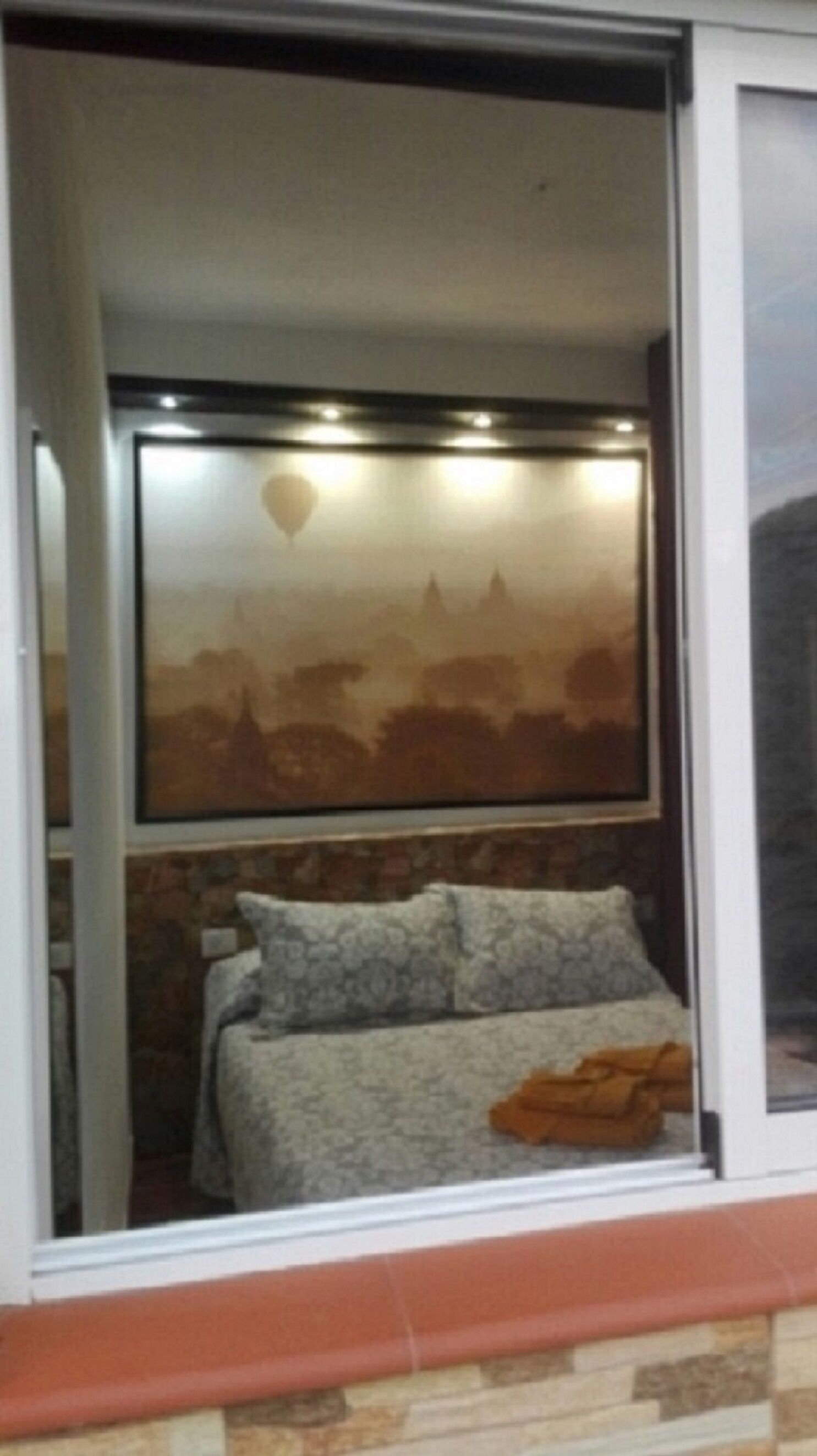 Casa el Hagar---rodeada de Sabinas viñedos..con vistas al mar y la montaña