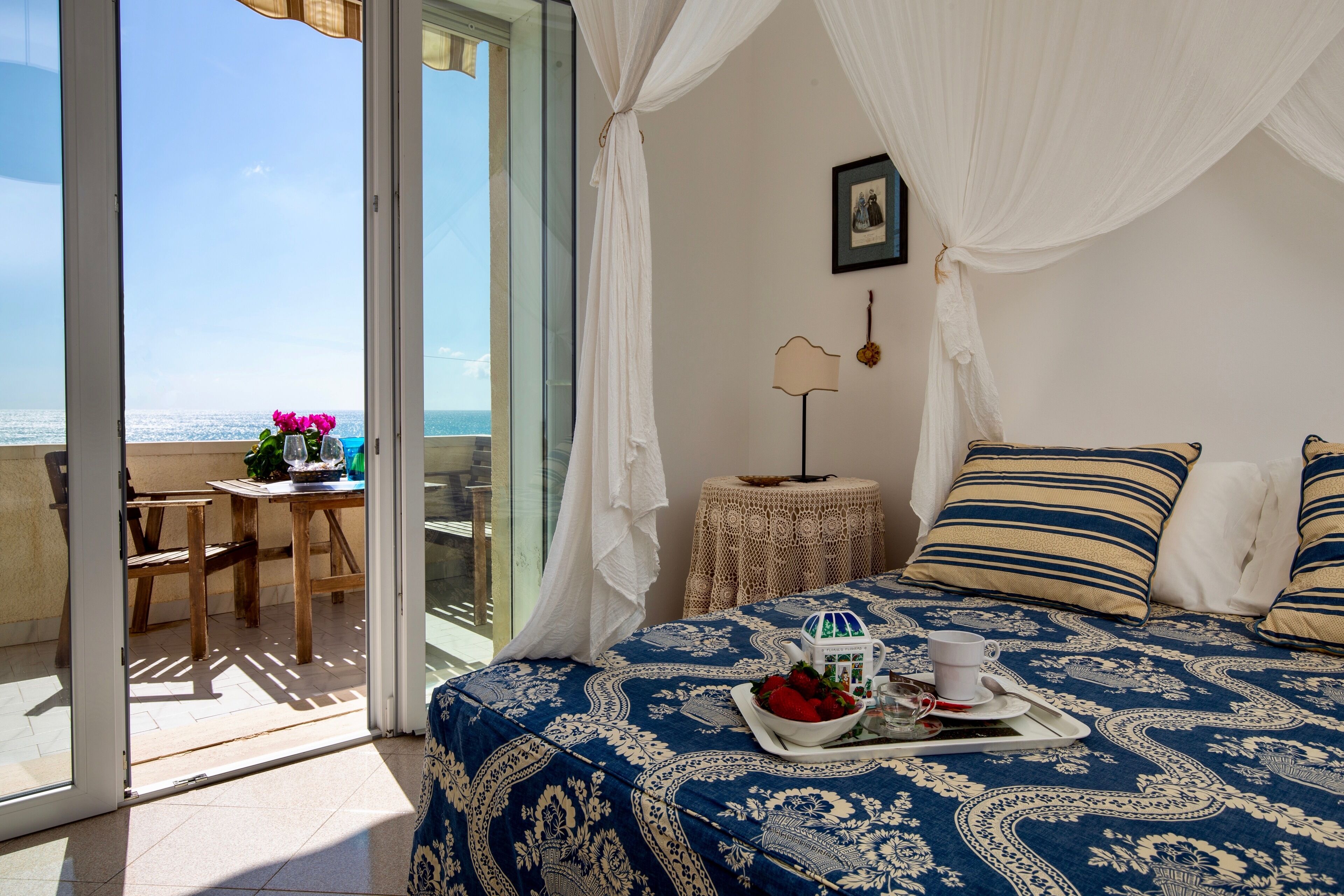 Indimenticabili albe e suggestivi tramonti in una casa sul mare