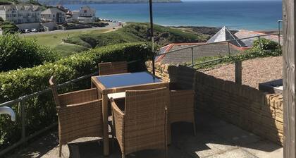 House above the beach sleeps 4 with private parking