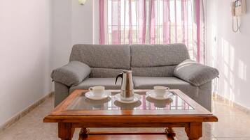 Coffres-forts dans les chambres, fer et planche à repasser