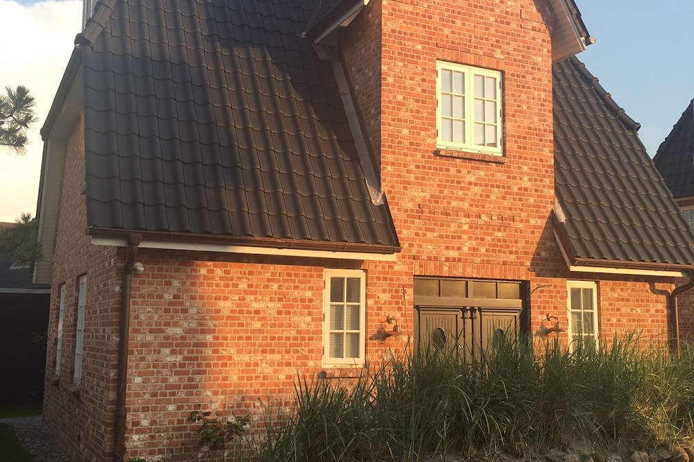 Fantastic! Close to the beach, top equipped Friesenhaus in Ording with sauna