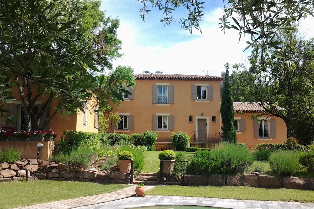Property two houses in a beautiful natural setting. 19 people.