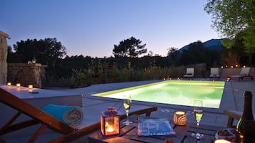 Outdoor pool, a heated pool