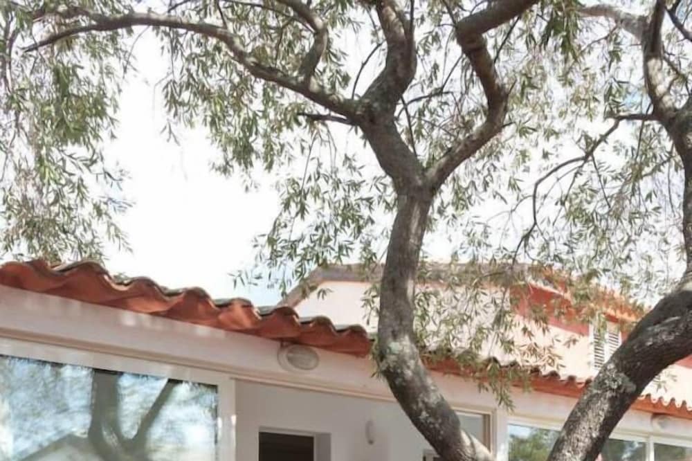 kleines Haus 4/5 Personen mit Klimaanlage mit beheiztem Pool