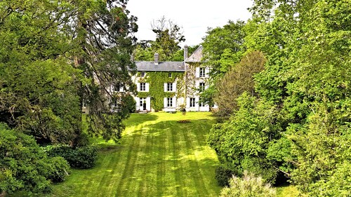 Country Manor at La Pommeraie