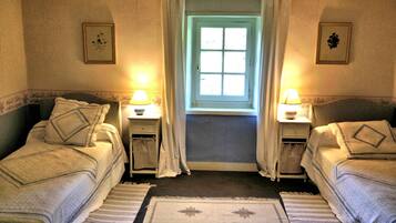 7 sovrum, strykjÀrn/strykbrÀda, gratis wi-fi och sÀngklÀder