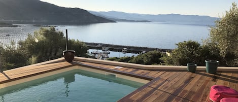 Ulkouima-allas, lämmitetty uima-allas