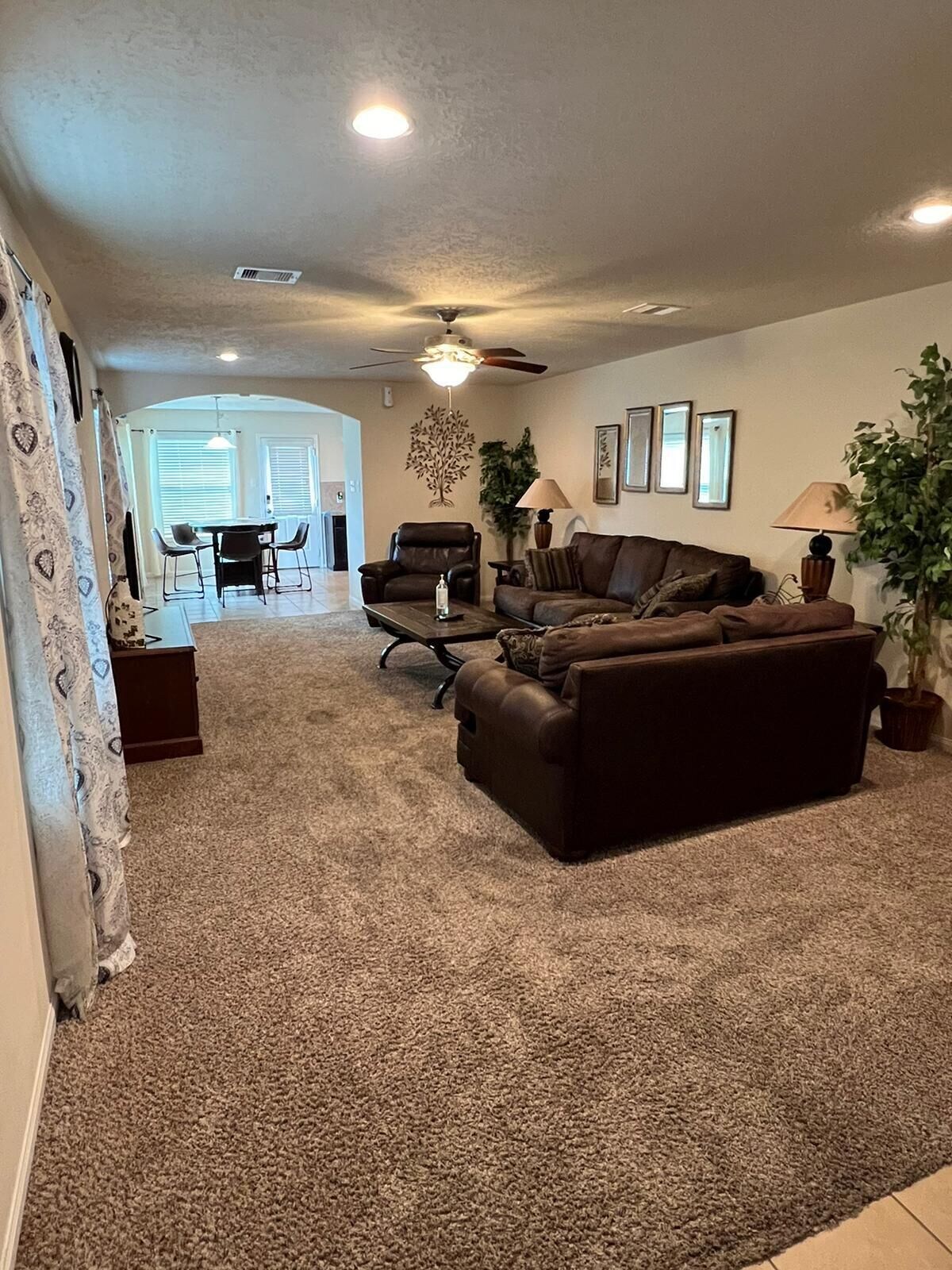 Photo of Spacious Comfortable Vacation Rental for your Family/Company Stay!