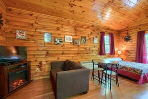 Fireplace, DVD player - Blue Rose Cabins - Cozy Cabin (Logan)