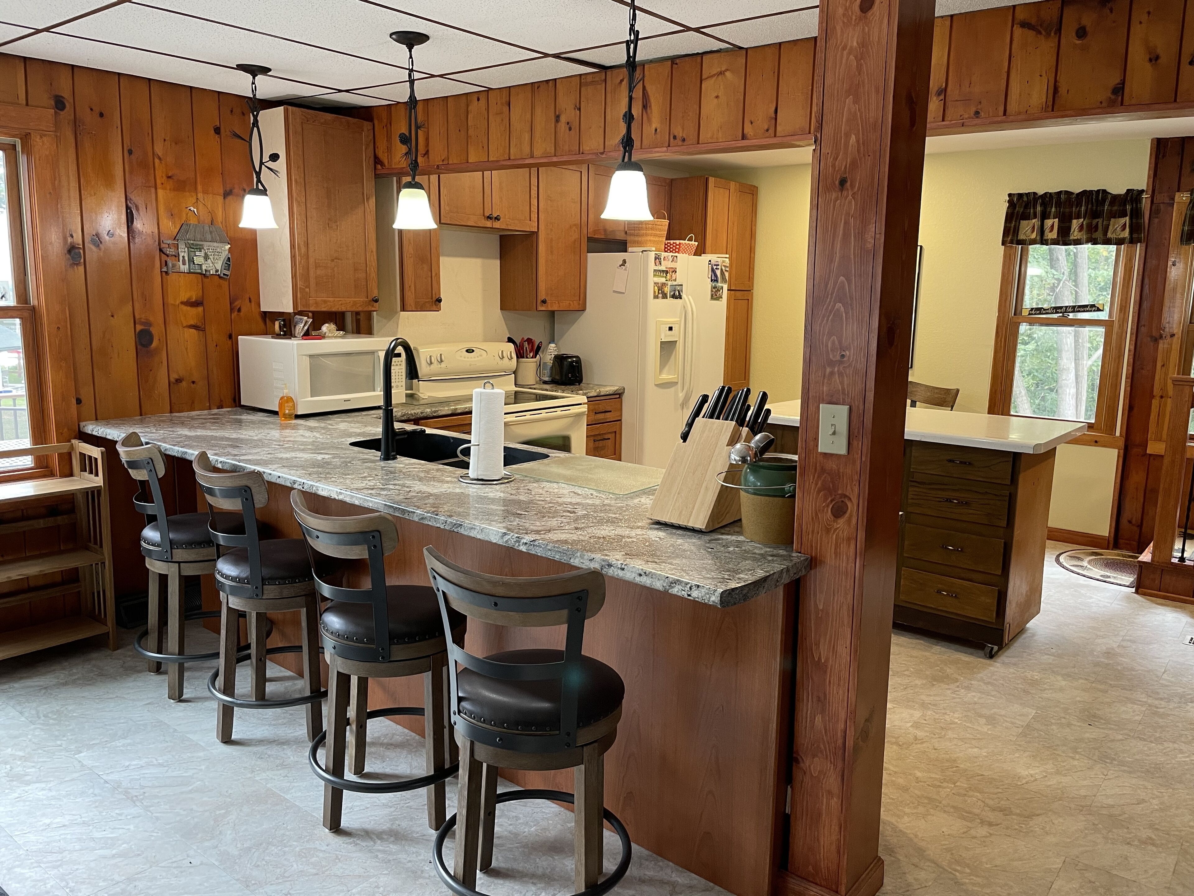 Lemens Lodge Sportsman & Family Lodge on Long Lake-Sleeps 12 - Open all Seasons