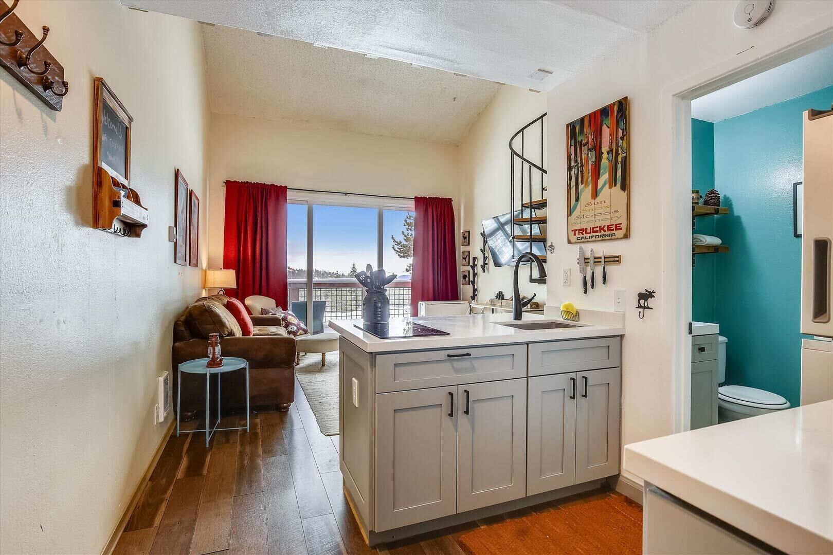 Updated Tahoe Donner Loft