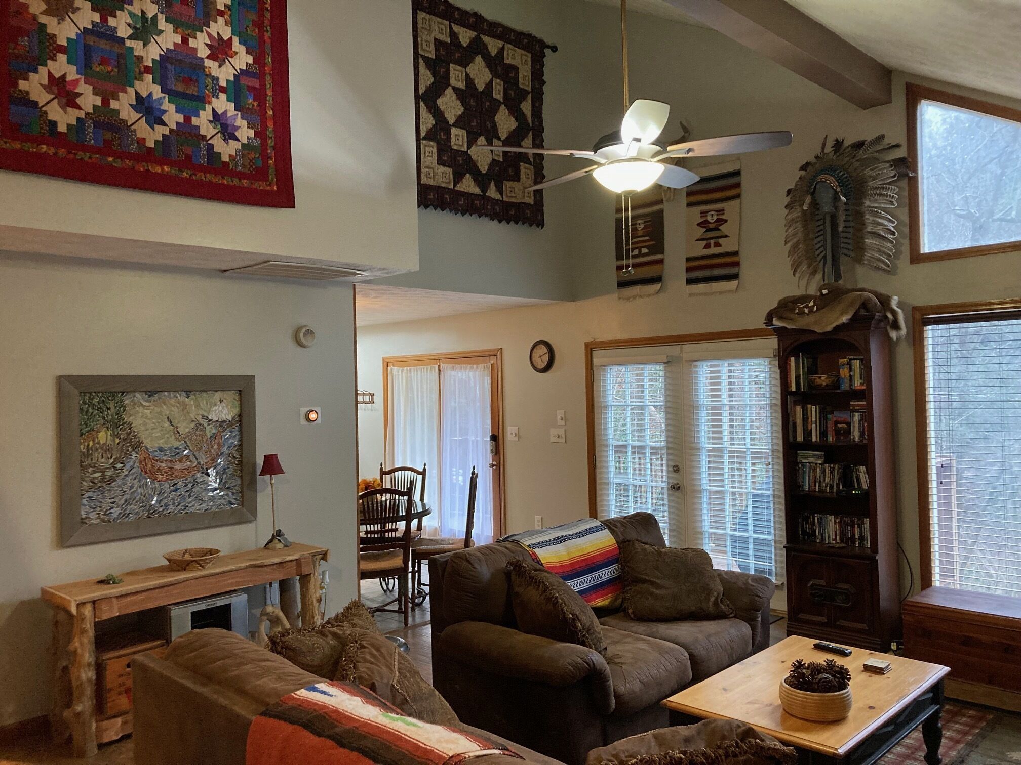 Mtn. Chalet With A Tranquil Setting - Close To Everything!