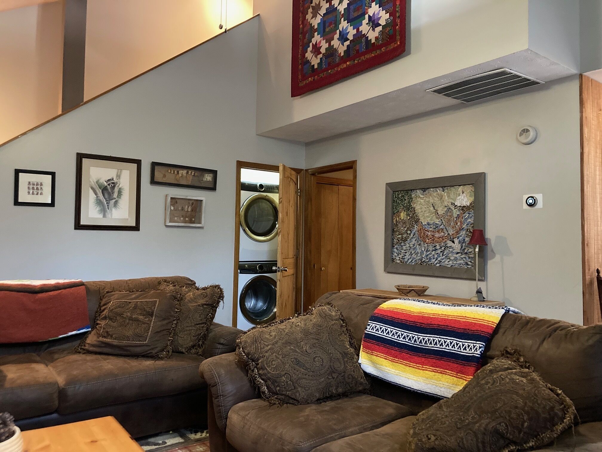 Mtn. Chalet With A Tranquil Setting - Close To Everything!