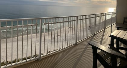 Gulf Front! Wrap around Balcony Corner Unit, Perfect Gulf Views! CLEAN!