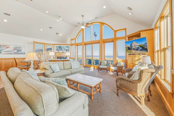 TV, DVD player, books, stereo