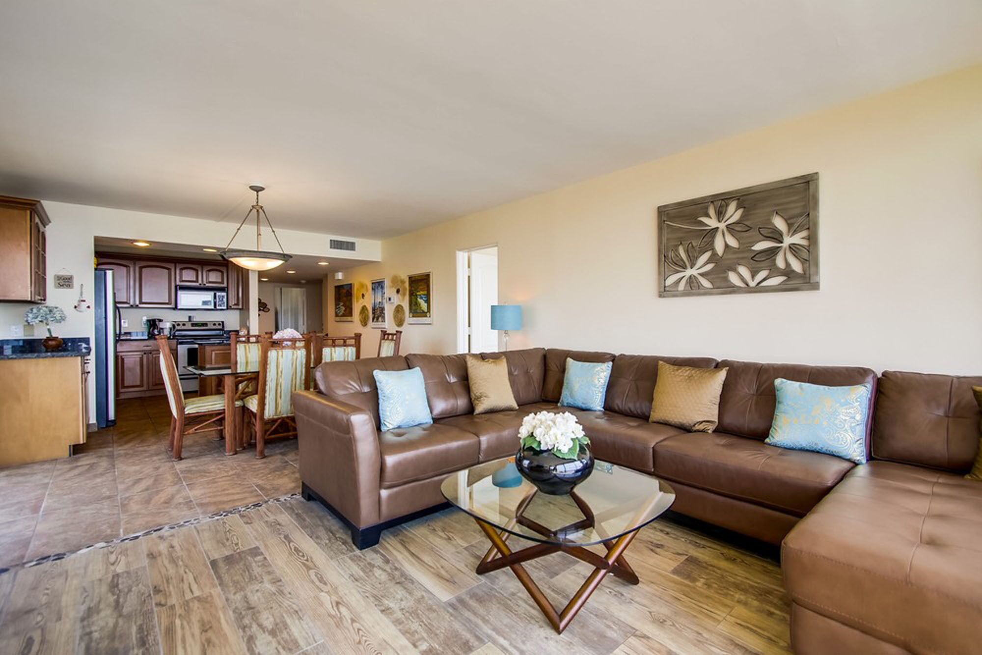 OCEANFRONT CORNER SUITE IN BEAUTIFUL PACIFIC BEACH