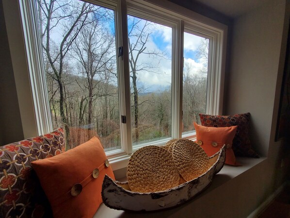 Interior - Asheville Treehouse, Luxurious/15 Min. To Downtown Asheville (Fairview)