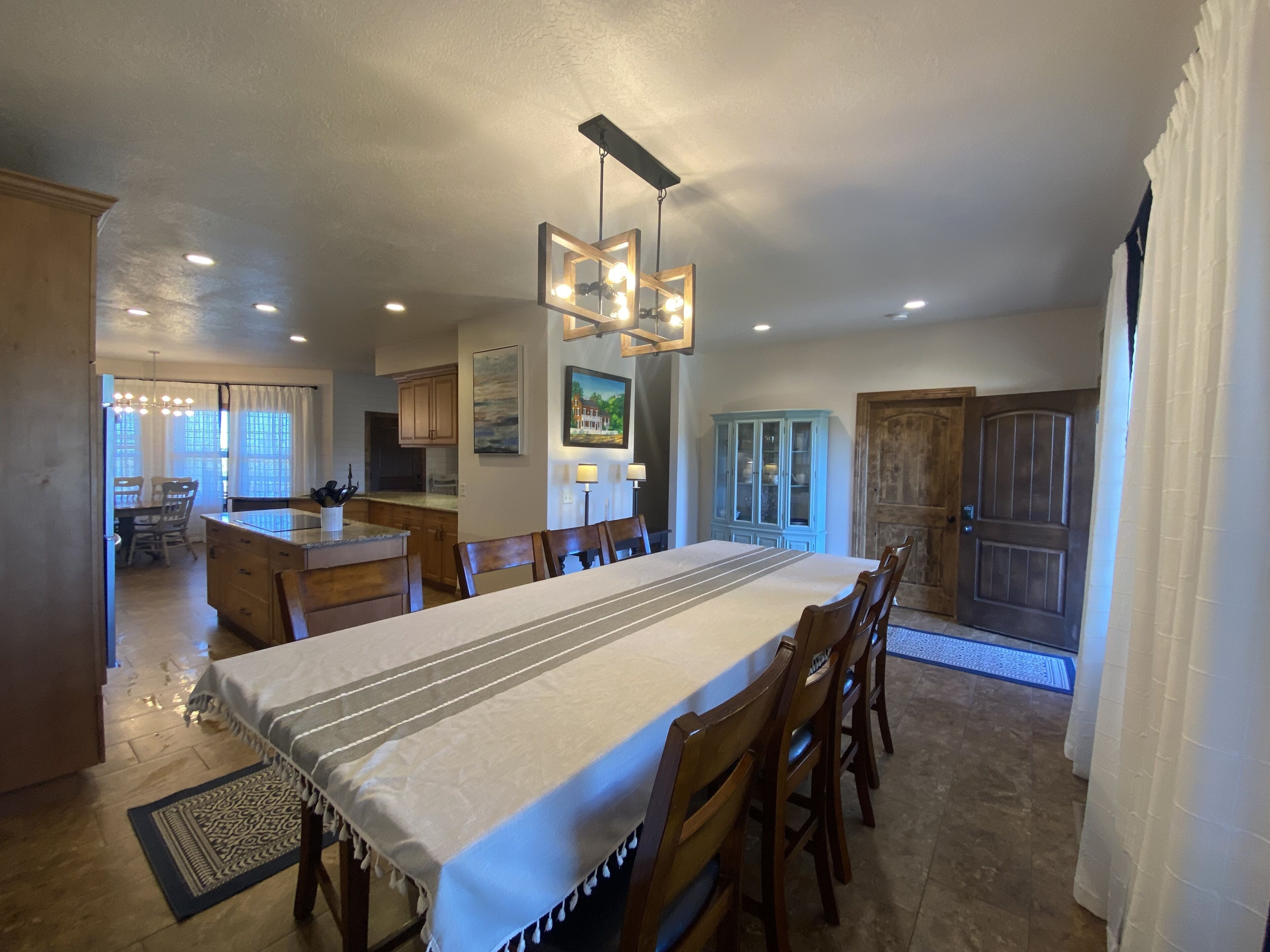 9 Bedrooms,10 Bathrooms & Bonus Room. Sleeps 50, 6,000 sq ft. Beautiful Views!