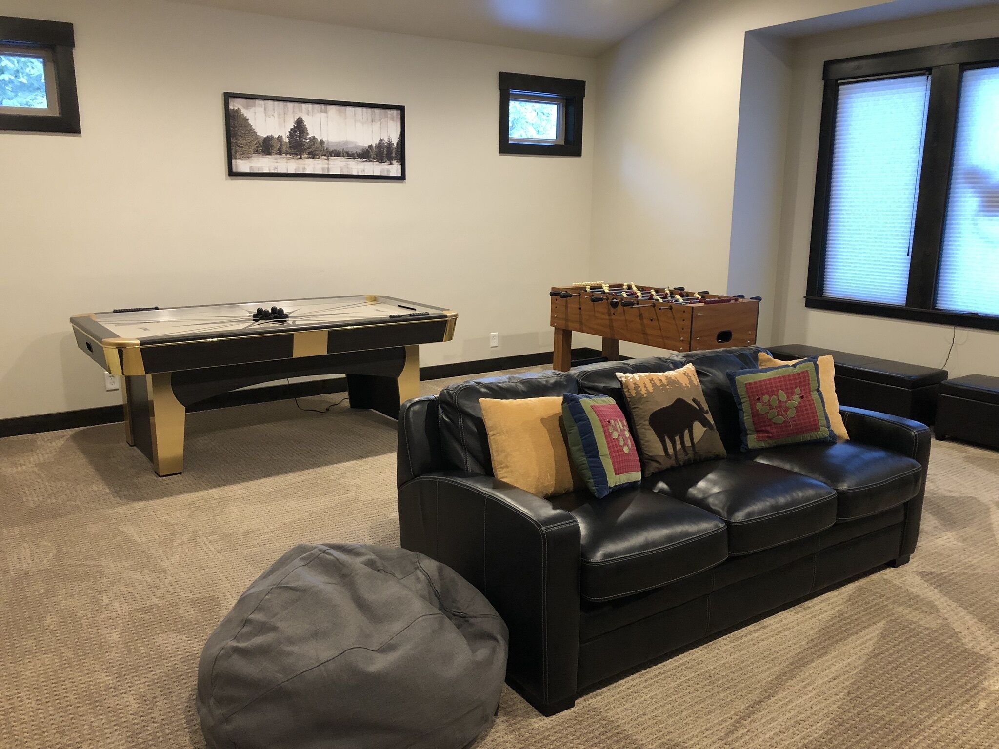 Luxury Upper Davos Retreat - Family Friendly - Sleeps 8