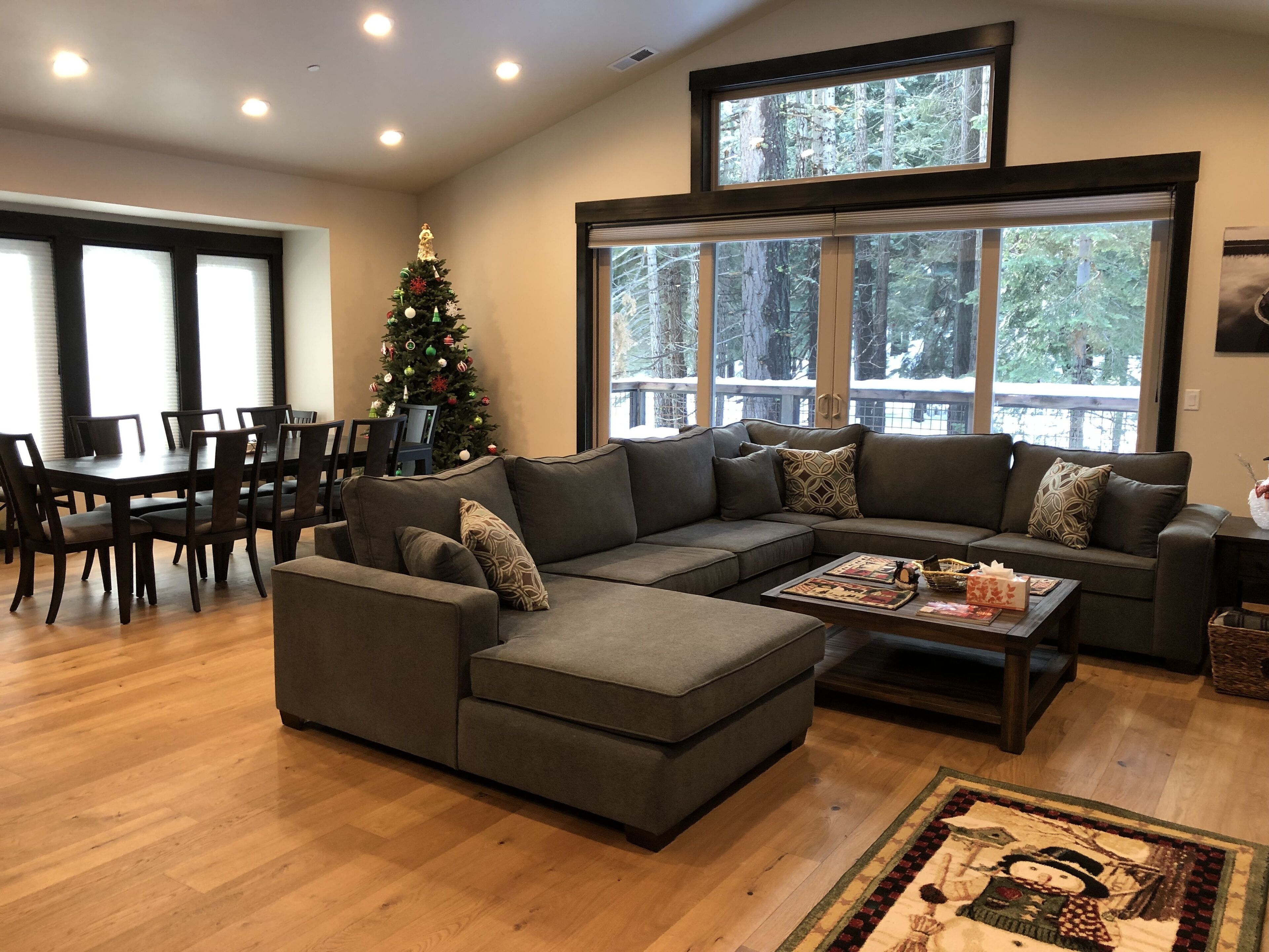 Luxury Upper Davos Retreat - Family Friendly - Sleeps 8