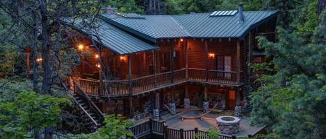 المنشأة من الخارج